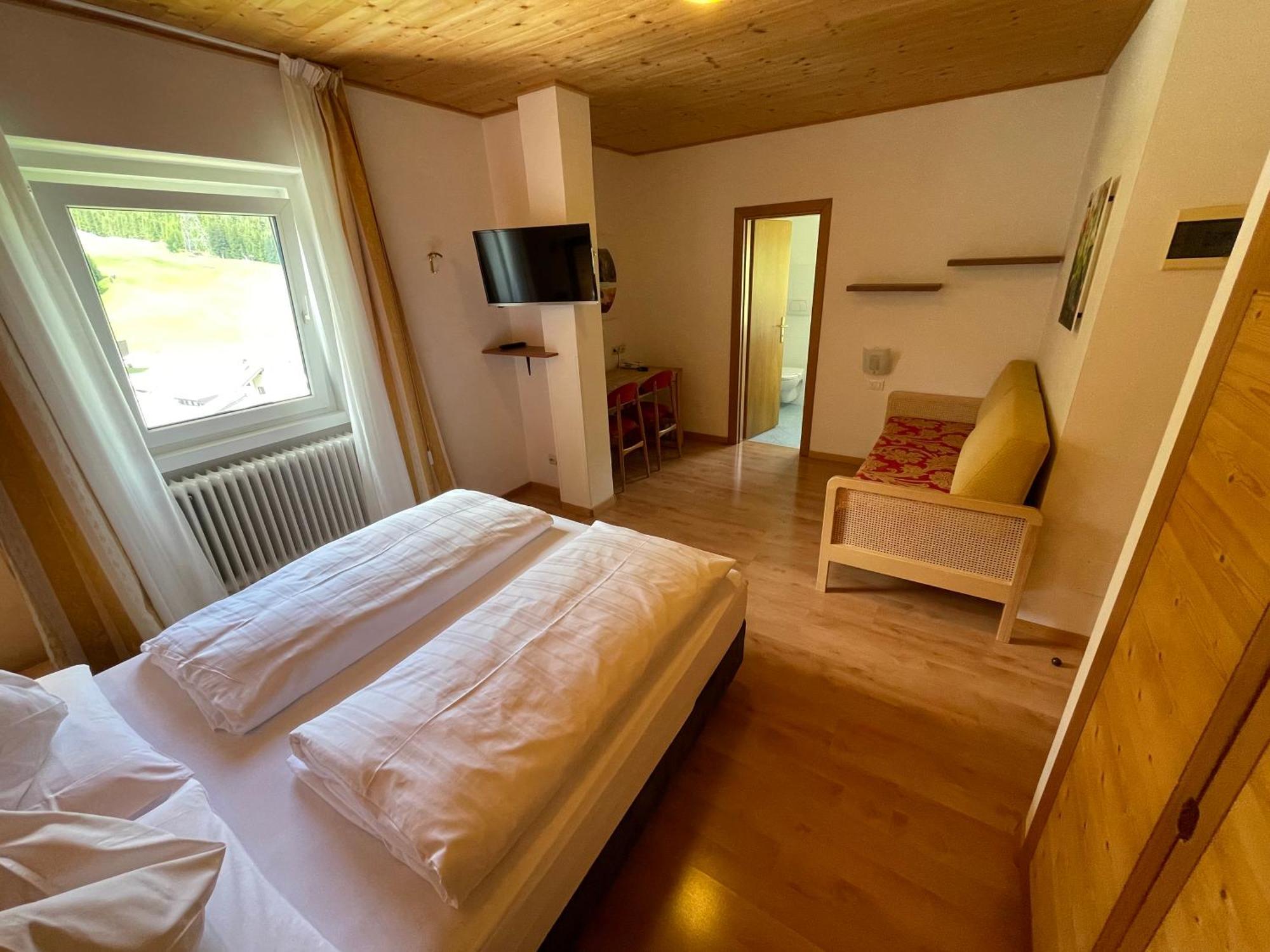Hotel Meisules Selva di Val Gardena Esterno foto