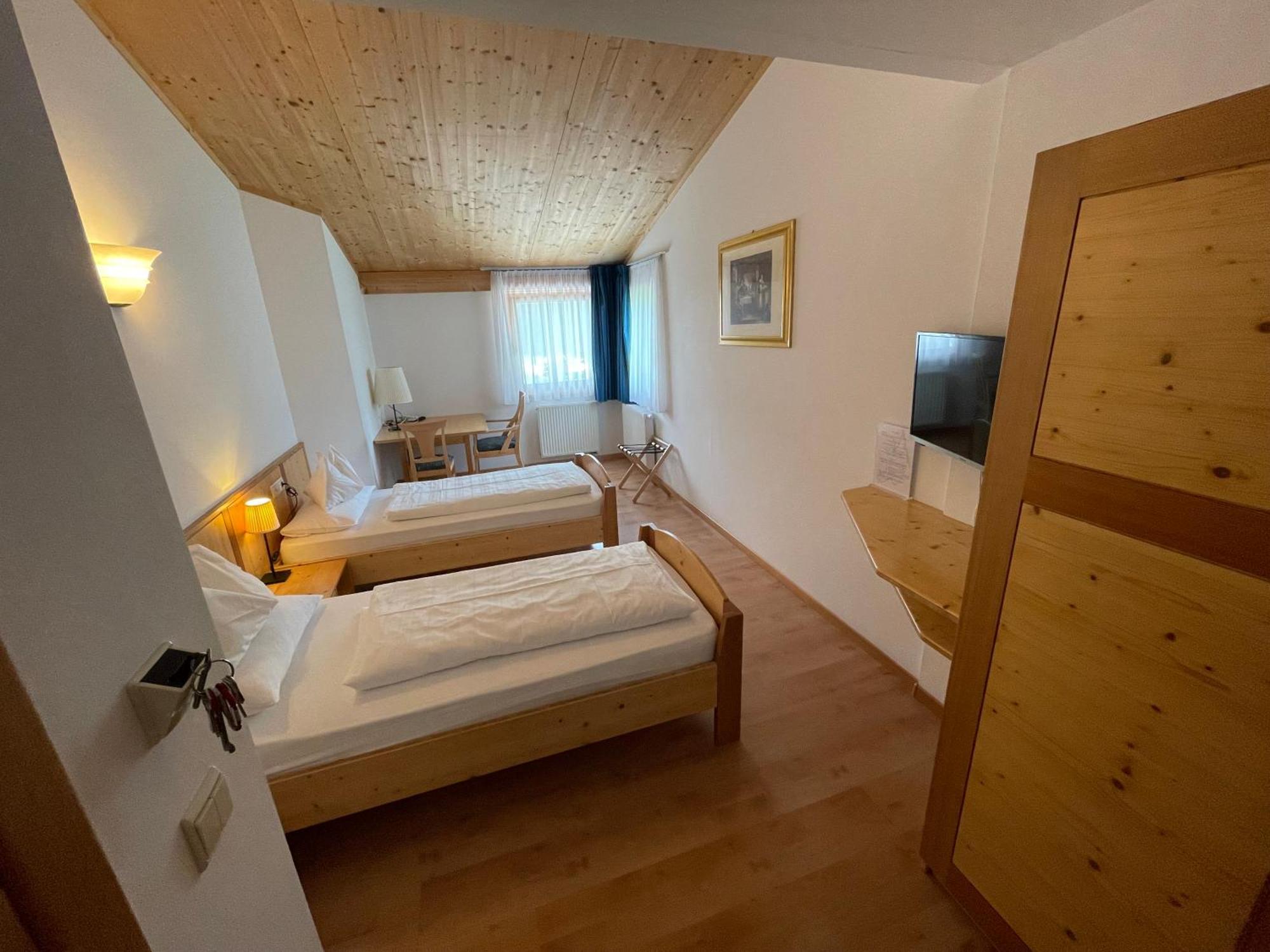 Hotel Meisules Selva di Val Gardena Esterno foto