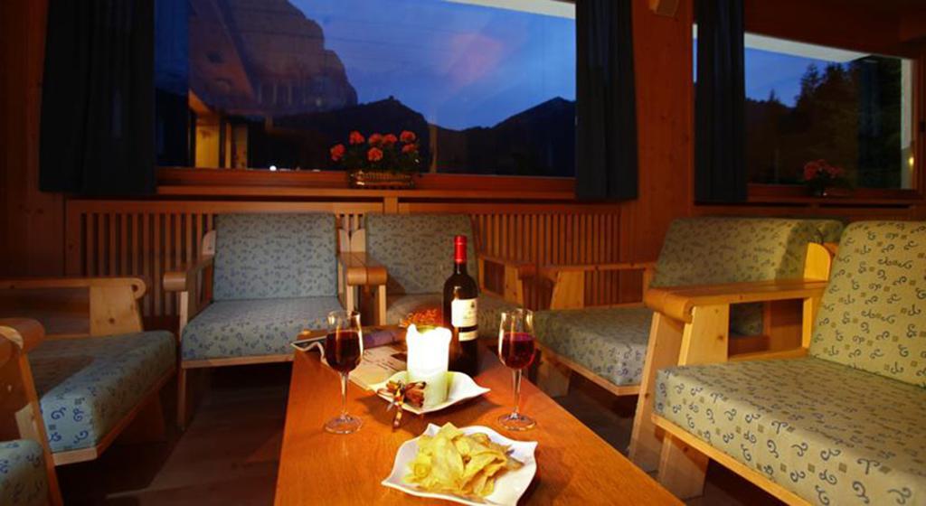 Hotel Meisules Selva di Val Gardena Esterno foto
