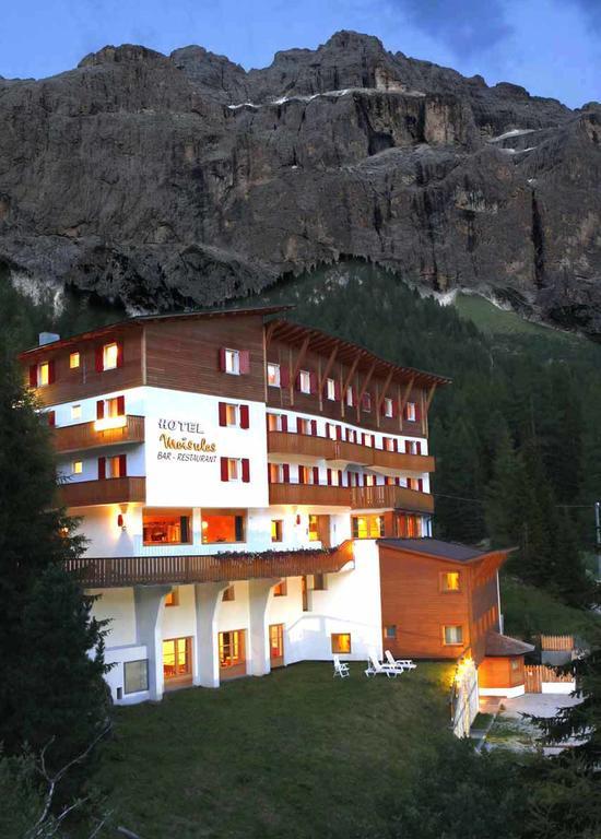 Hotel Meisules Selva di Val Gardena Esterno foto