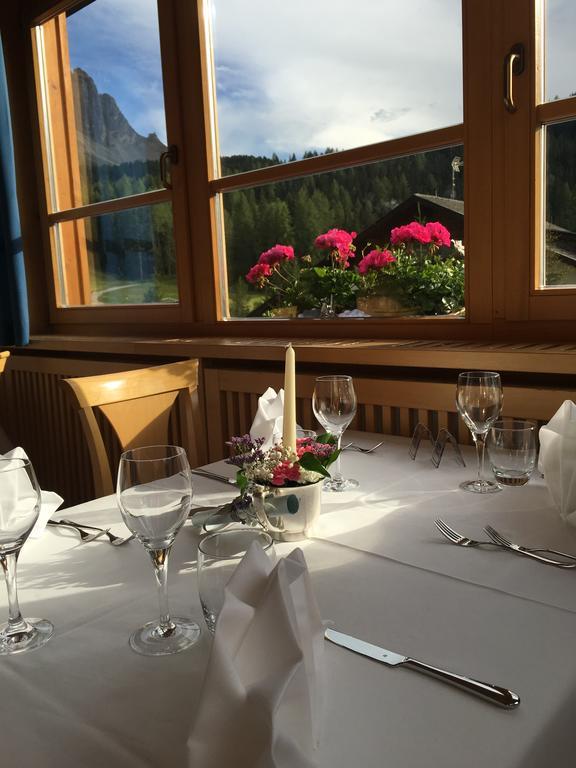 Hotel Meisules Selva di Val Gardena Esterno foto