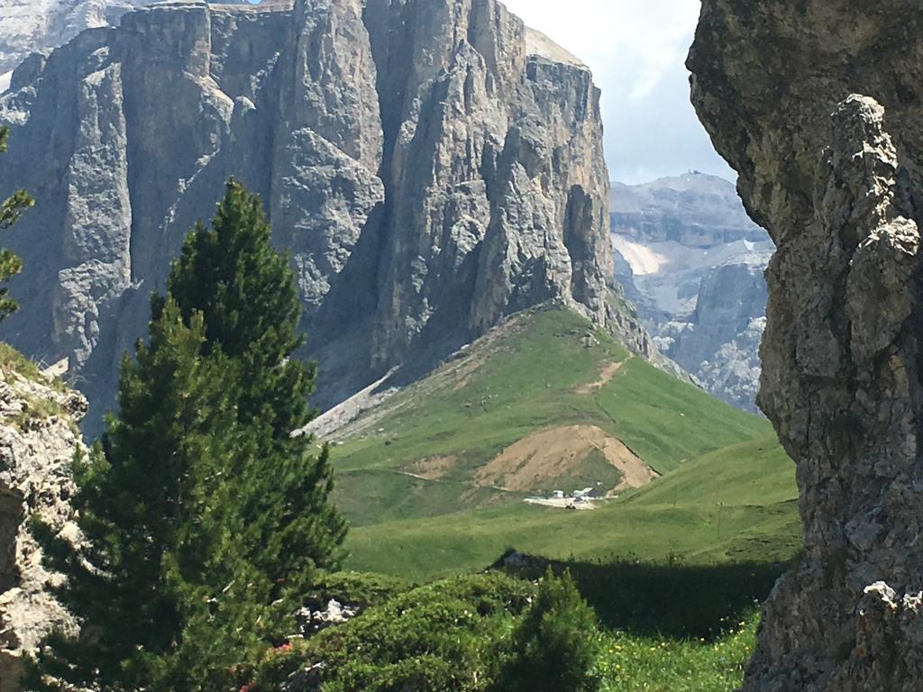 Hotel Meisules Selva di Val Gardena Esterno foto