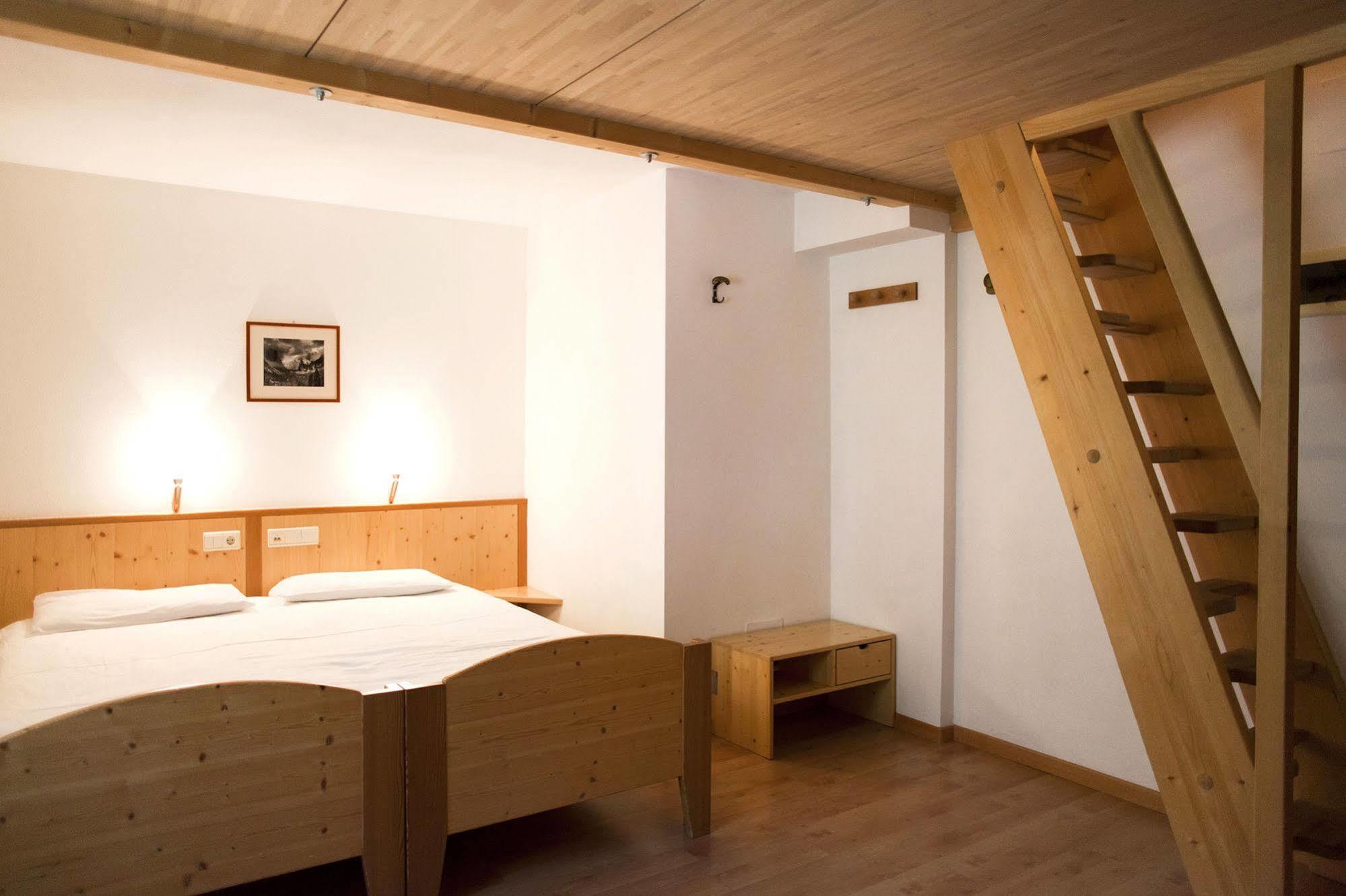 Hotel Meisules Selva di Val Gardena Esterno foto