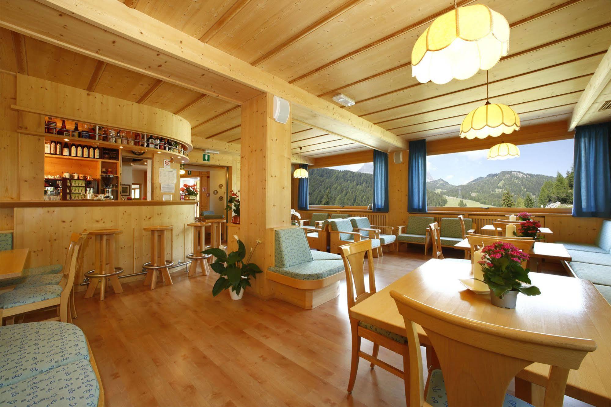 Hotel Meisules Selva di Val Gardena Esterno foto